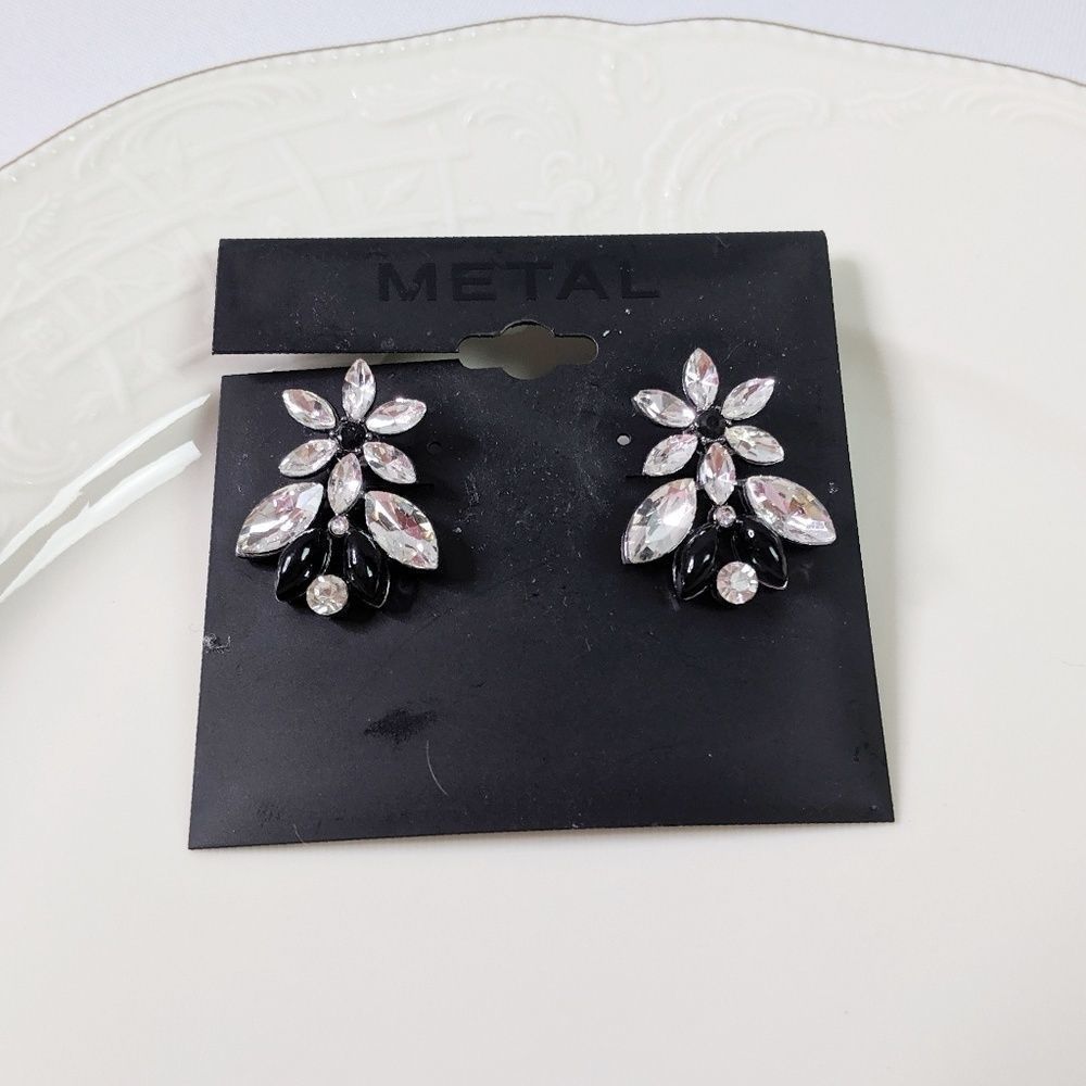 Crystal Floral Style Earrings By Metal New